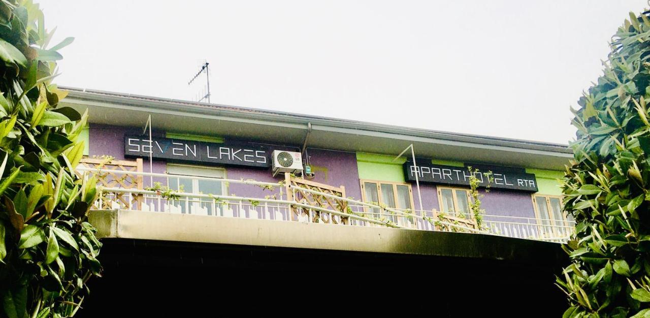 7 Lakes Aparthotel Burolo Exteriör bild