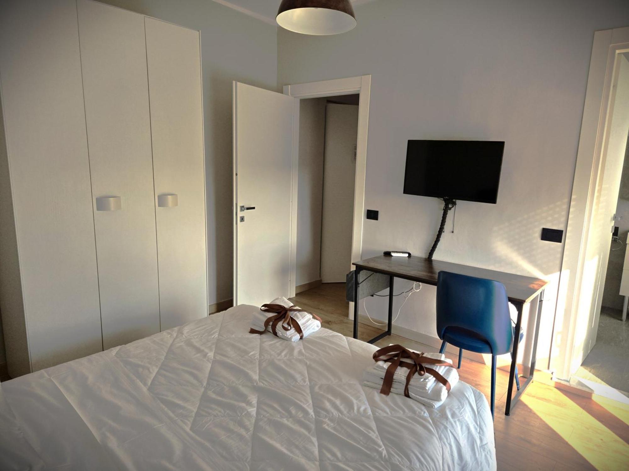 7 Lakes Aparthotel Burolo Exteriör bild